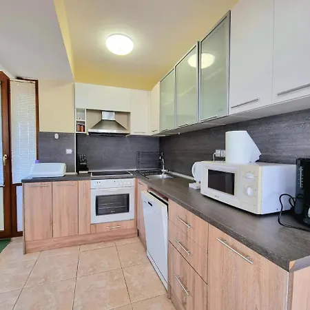 Sunny View With Garage Appartement *