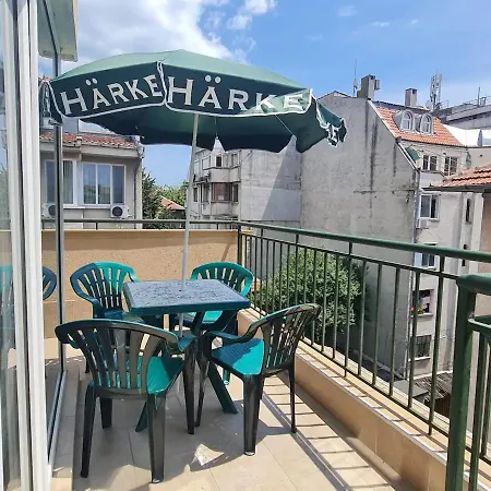 Sunny View With Garage Appartement Burgas