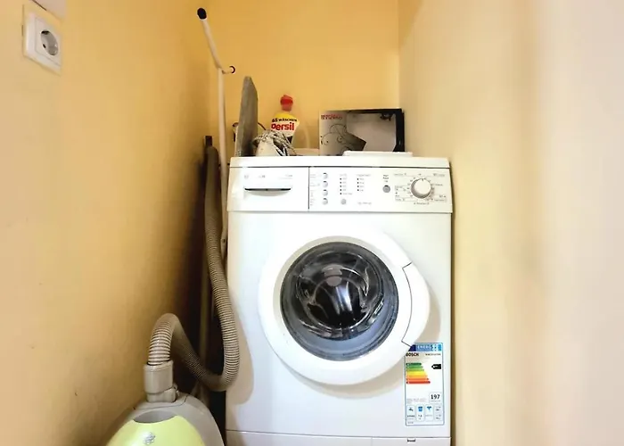 Sunny View With Garage شقة *